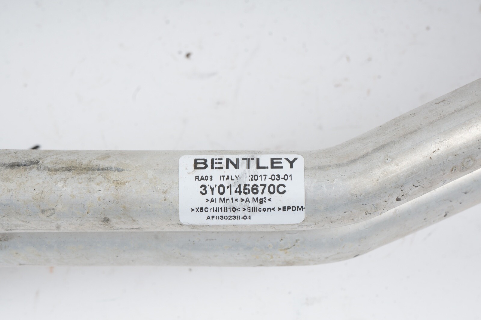 2010 - 2020 Bentley Mulsanne Engine Motor Coolant Hose Pipe Line