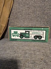 Ertl 1930 Diamond T Tanker Die Cast Coin Bank From Shamrock Gasolines