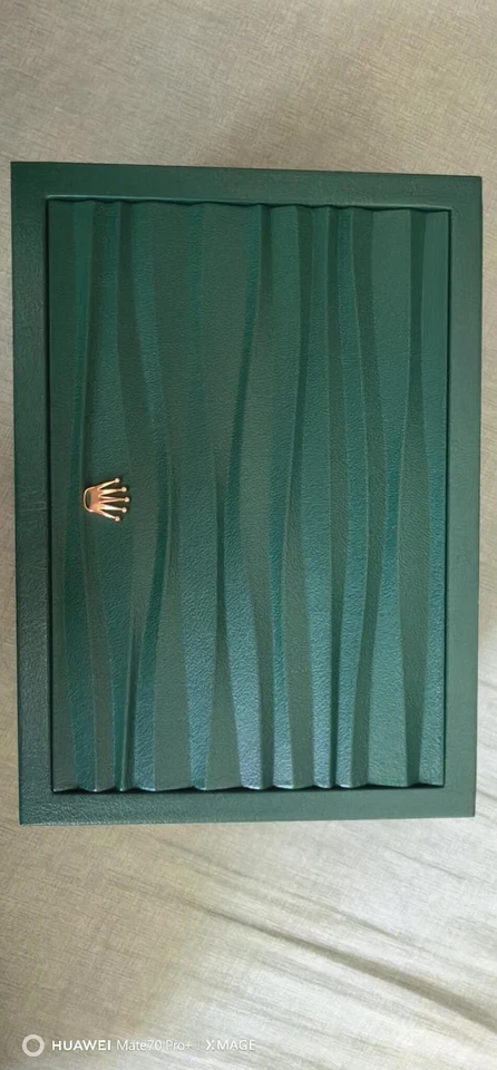 Caja de reloj mediana premium - Estuche de almacenamiento de lujo para colección de relojes Foto 3 de 4