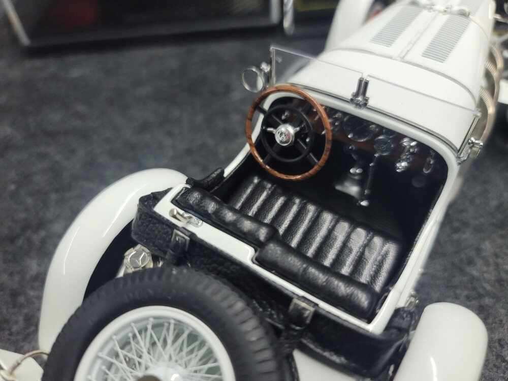 1:18 CMC Benz White Elephant SSK 1930 White Alloy Car Model