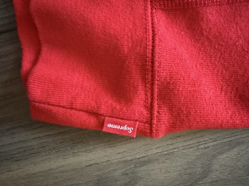 Supreme Small Box Logo Hoodie Red - Medium - Made in Canada - Worn Twice - Picture 3 of 9