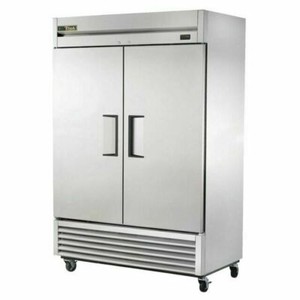 True Manufacturing T-49-HC Reach-in Solid Swing Door Refrigerator