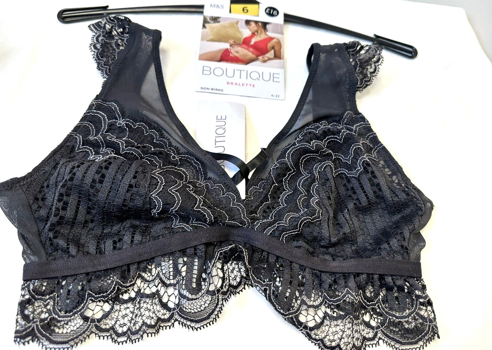 NEW! M&S Boutique Marks & Spencer UK6 black non-wired unpadded bralette