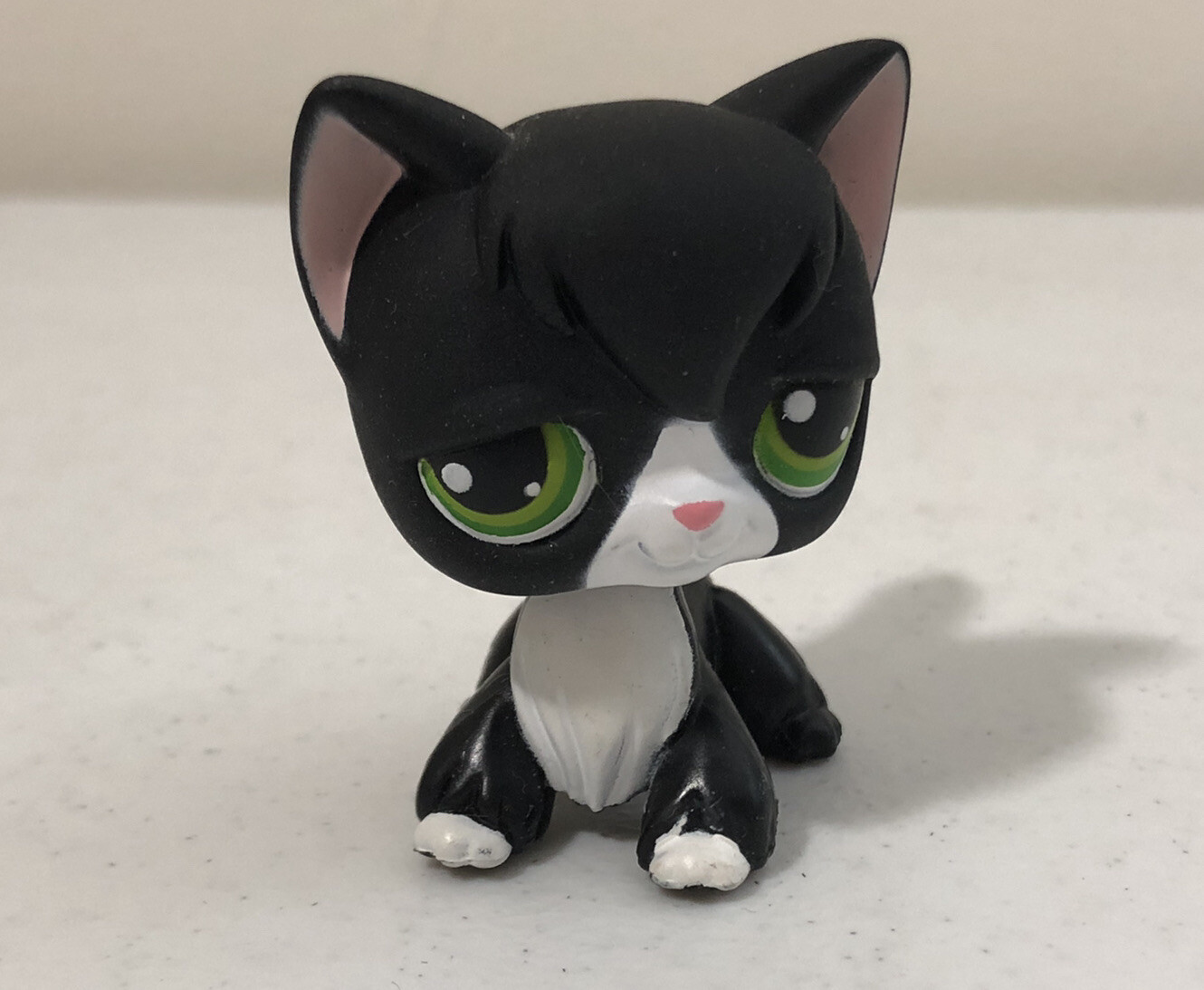 AUTHENTIC LPS Littlest Pet Shop #55 Black Tuxedo Long Hair Cat Green Eyes 2004