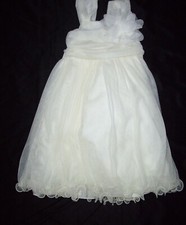 NEW girls size 3 4 creamy white boutique formal wedding communion dress