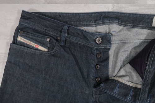 Pantalones de mezclilla para hombre Diesel ZATINY regular Bootcut azul oscuro W36 L32 lavado 0088Z - Imagen 8 de 13