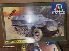 Italeri Sd.Kfz 251/1 Tank Model Kit 1/72 #7009