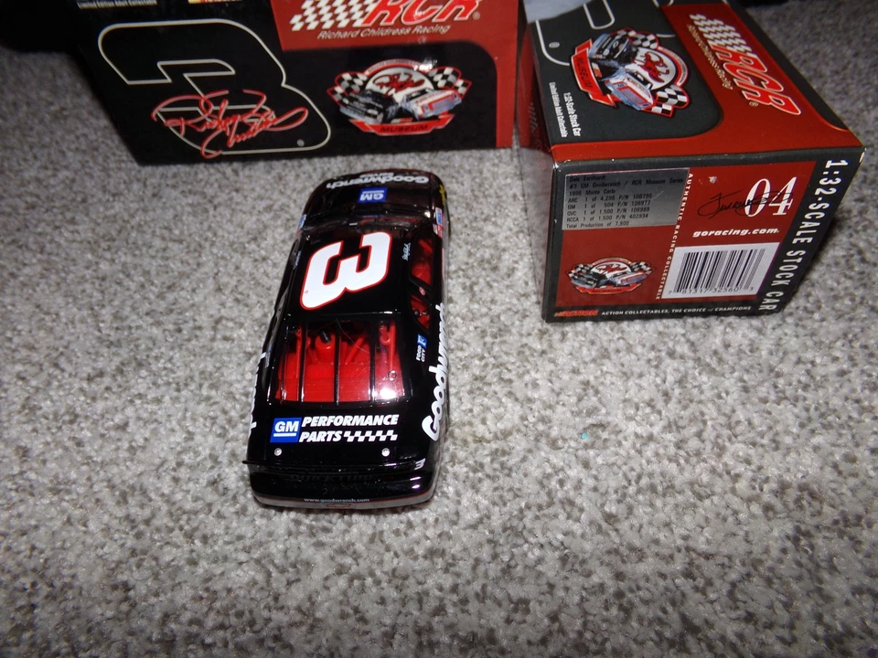 1/32 DALE EARNHARDT SR #3 GMGW / MUSEUM SERIES  1998 ACTION NASCAR DIECAST - Image 4 of 4