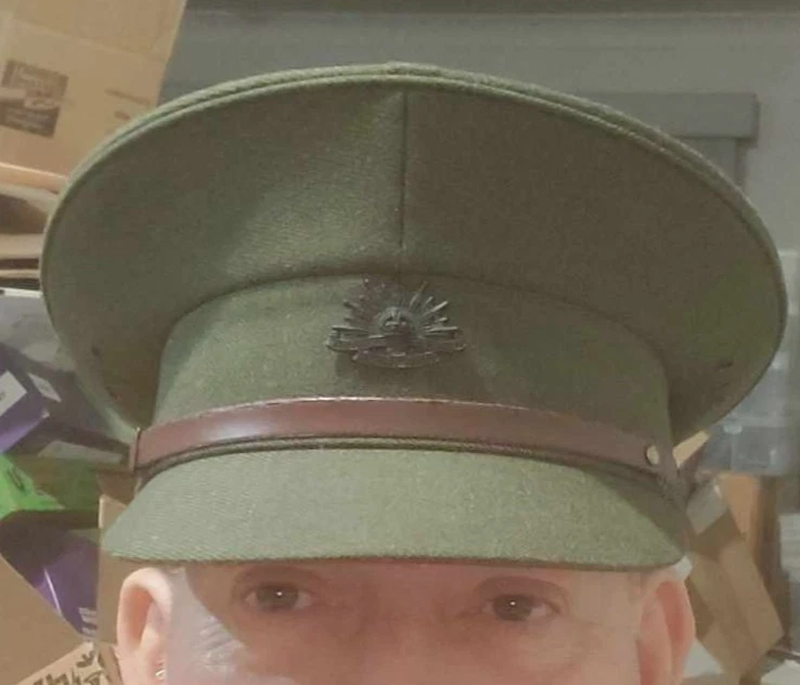 BANDA DE CUERO PARA LA BARBILLA - MARRÓN OSCURO AJUSTABLE - TRAJE SOMBREROS CASCO MÉDULA STEAMPUK Foto 3 de 3