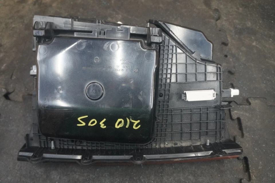 Guantera tablero compartimento marrón 51169205980 OEM BMW 535i 528 550 F10 2011-16 Foto 3 de 4