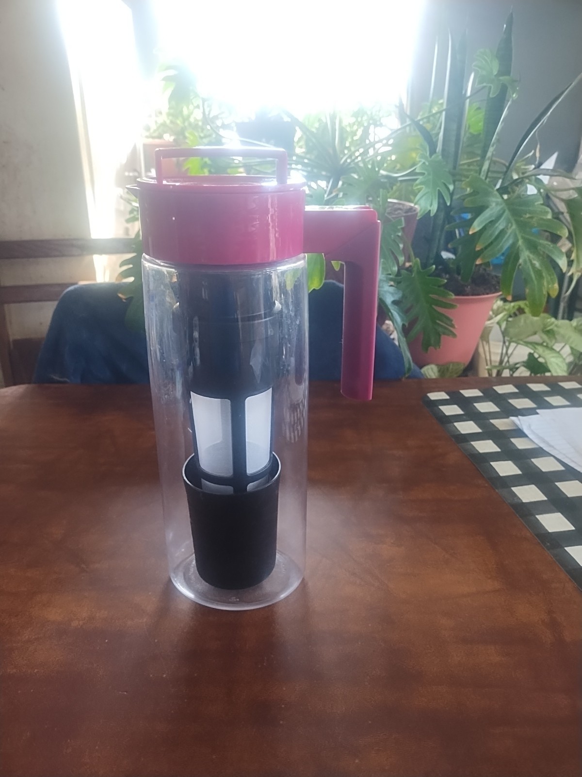 Maker 2qt. Pitcher With Lid Air Tight Bpa Free