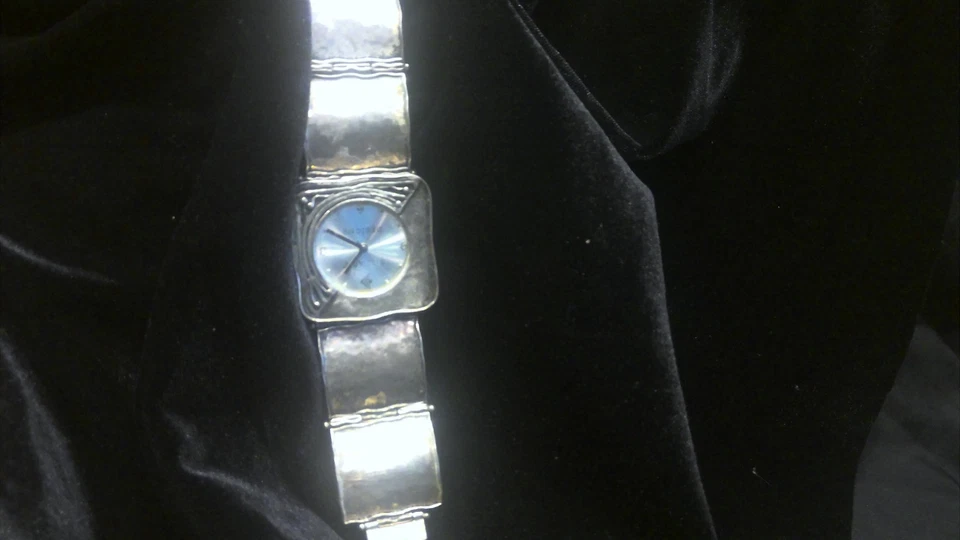 Reloj Silpada Plata de Ley 925 Martillado Eslabón Cuadrado 54g Peso Total: Batería Nueva Foto 3 de 4