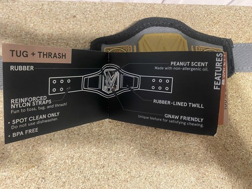 WWE Chompionship Belt Bark Super Chewer giocattolo per cani di piccola taglia meno di 20 libbre - Foto 3 di 3
