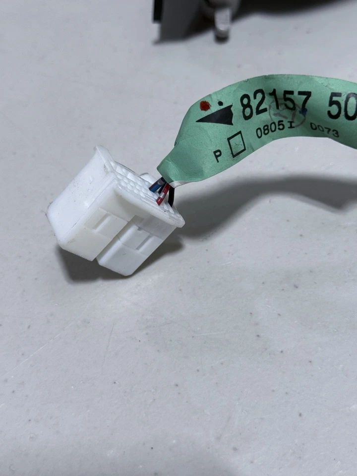 01-06 LEXUS LS430 ЗАДНЯЯ ПРАВАЯ ДВЕРЬ ЗАМОК ЗАМОК ПРИВОД #8541 - Изображение 2 из 4