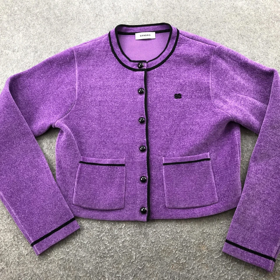 Suéter Sandro Mujer Pequeño Púrpura Botón Frontal Cárdigan Bolsillos Bordados en Contraste Foto 3 de 4