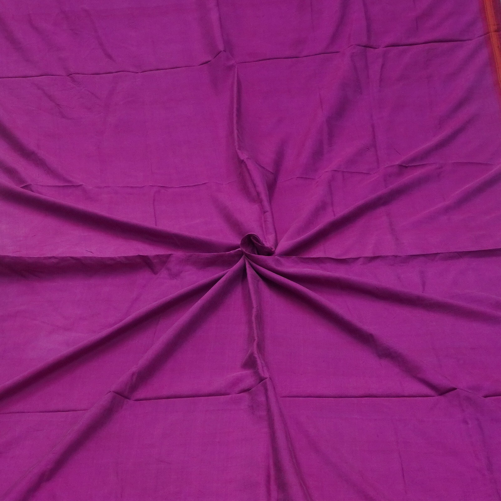 Foto 1 di 4