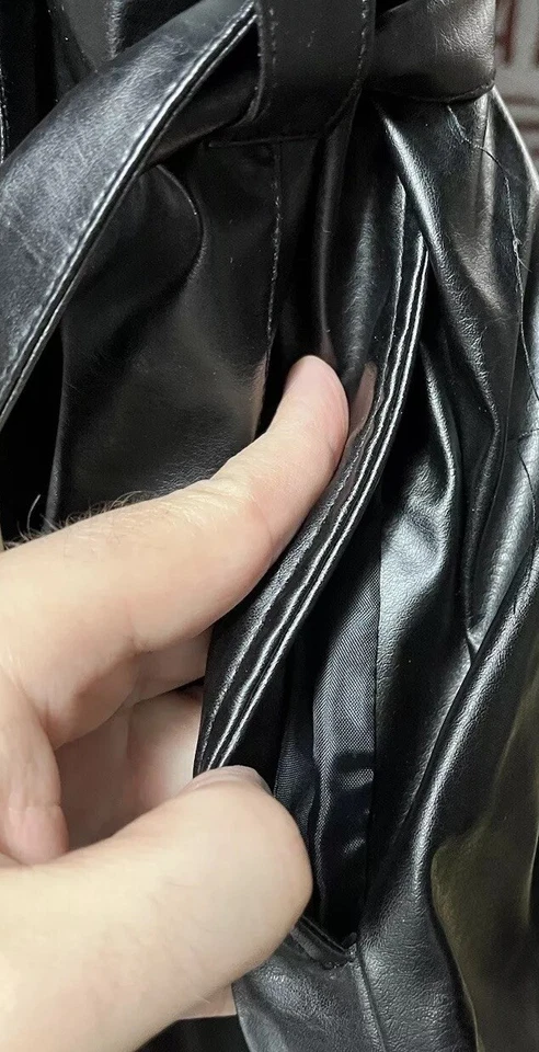 Gabardina vintage de cuero sintético negro borde exterior talla XL Foto 4 de 4