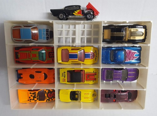 Hot Wheels 12 Car Carrying Case w/12 Great Vintage HWs & MBs. Cars See Pics - Picture 3 of 15