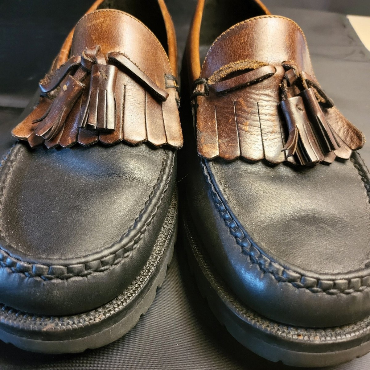 Vintage Cole Haan Country Tassel Loafers Size 9.5M Leather Black
