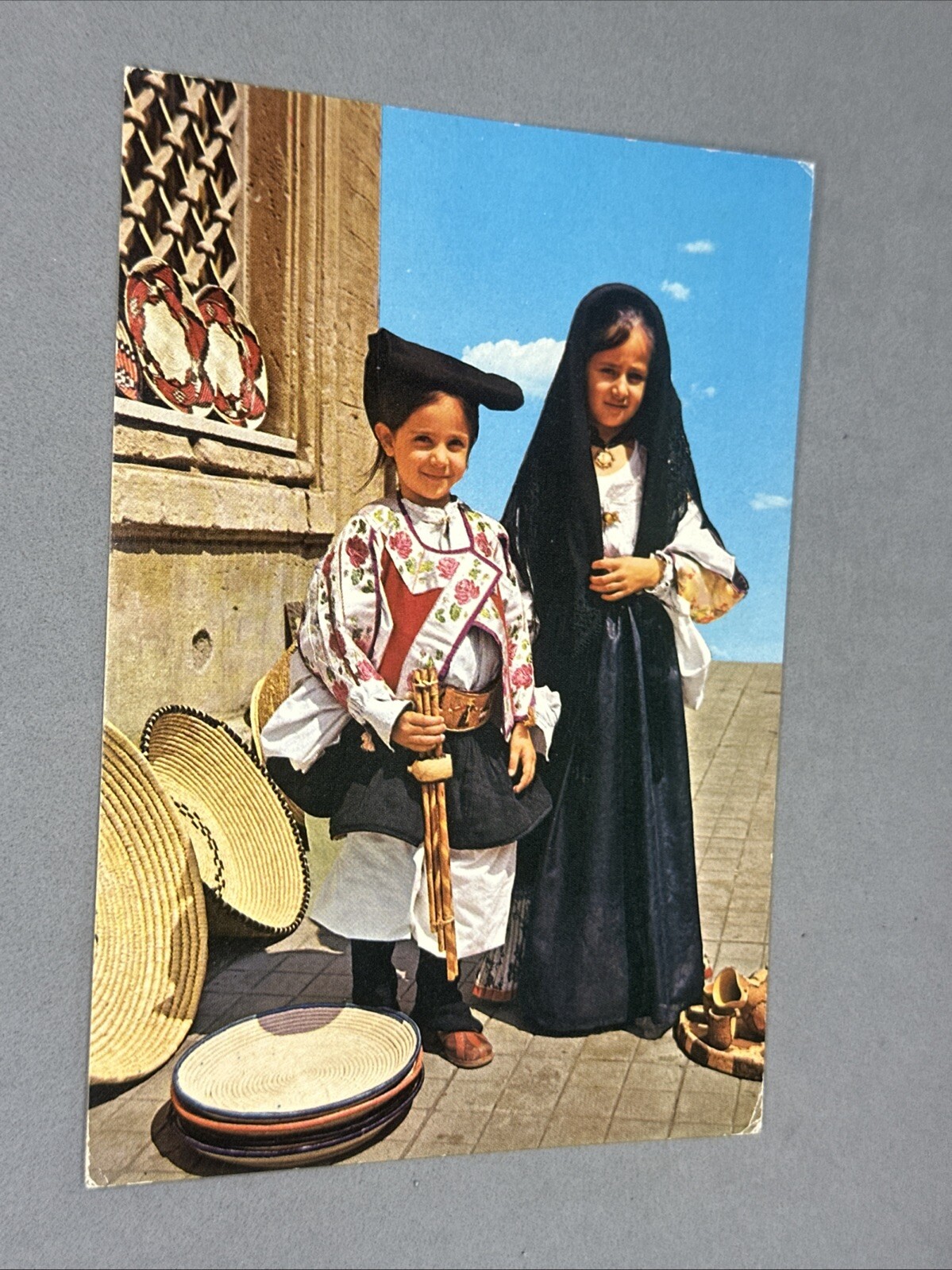 COSTUMI SARDI OLIENA Cartolina a Colori