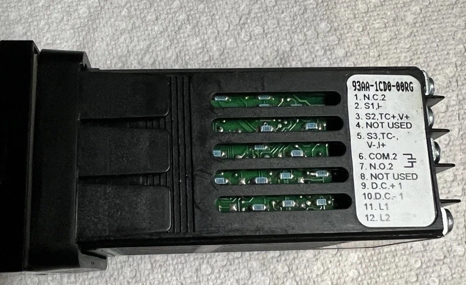 Watlow 93AA-1CD000RG038590 Temperature Controller  - NOS - Image 3 of 4