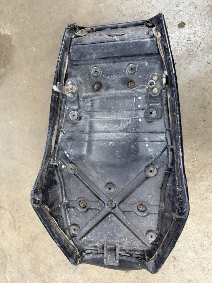 Yamaha XJ750 Maxim 1982-1983 sillín de asiento doble acolchado cojín de conductor original Foto 2 de 4