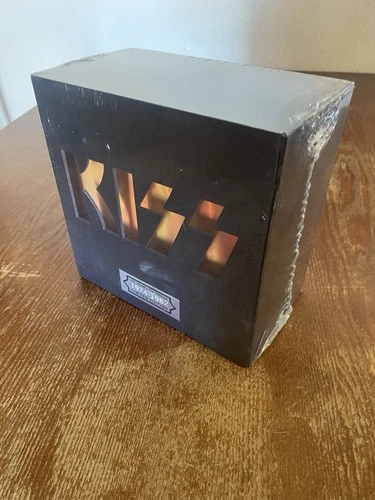 KISS The Casablanca Singles 1974-1982 Box Set 29 Vinyl 45s NEW MINT SEALED FREE