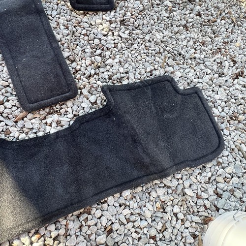 Toyota Highlander 2014-2018 Carpet Floor Mats 4pc Captain Chair OEM Embroidered - Picture 3 of 11