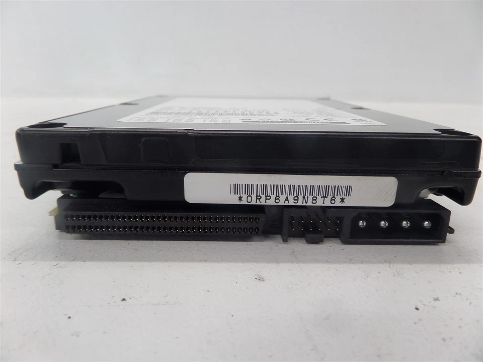 Fujitsu MAE3091LP 9GB Ultra2 7.2K RPM Hard Disk Drive - Image 3 of 4