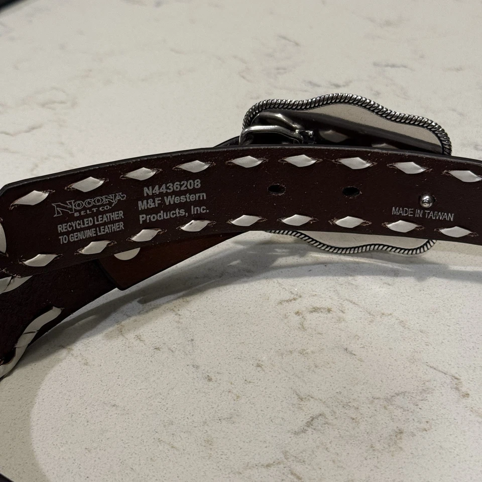 Cinturón de cuero occidental para niño marrón Nocona con hebilla Bronco tono plateado talla 22 Foto 4 de 4