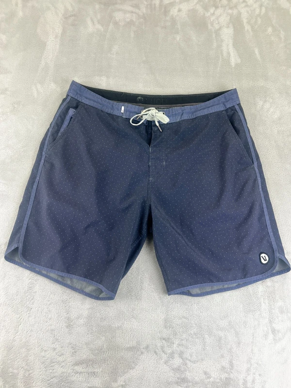 vuori banks 8" zip pocket drawstring quick dry shorts