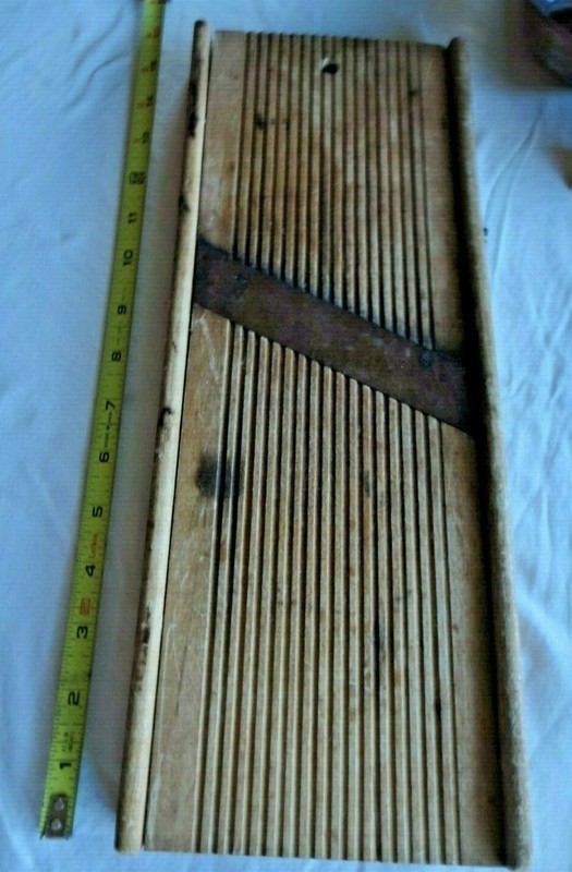 ANTIQUE Primitive WOOD METAL RIBBED SLAW CABBAGE KRAUT CUTTING KITCHEN BOARD VG