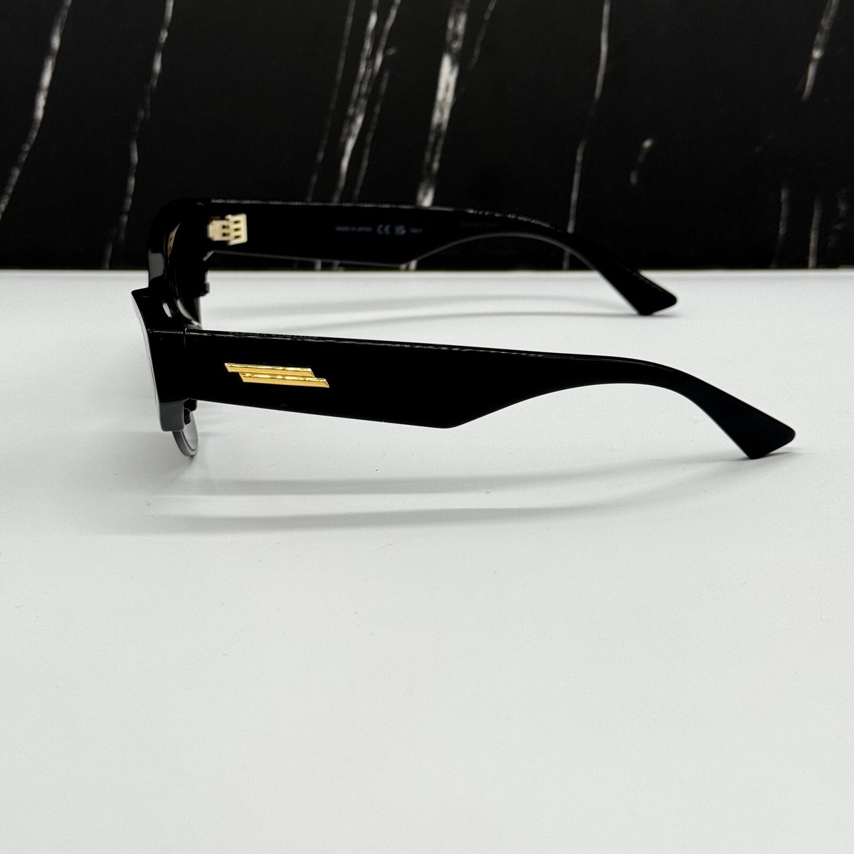NEW BV1102S 001 BOTTEGA VENETA WOMEN SUNGLASSES BOTTEGA VENETA BLACK EYEWEAR Bottega Veneta NEW BOTTEGA VENETA BV1102S 001 CAT EYE WOMEN  main image 4