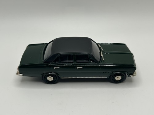 Landsowne LDM38 Vauxhall PC Viscount Laurel Green/Black 1971 LDM 38 1/43 Scale - Picture 4 of 13