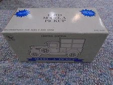 Liberty Spec Cast Model A Pickup Texaco Crate Bank Coin Bank 1:25 1045 *NEW*