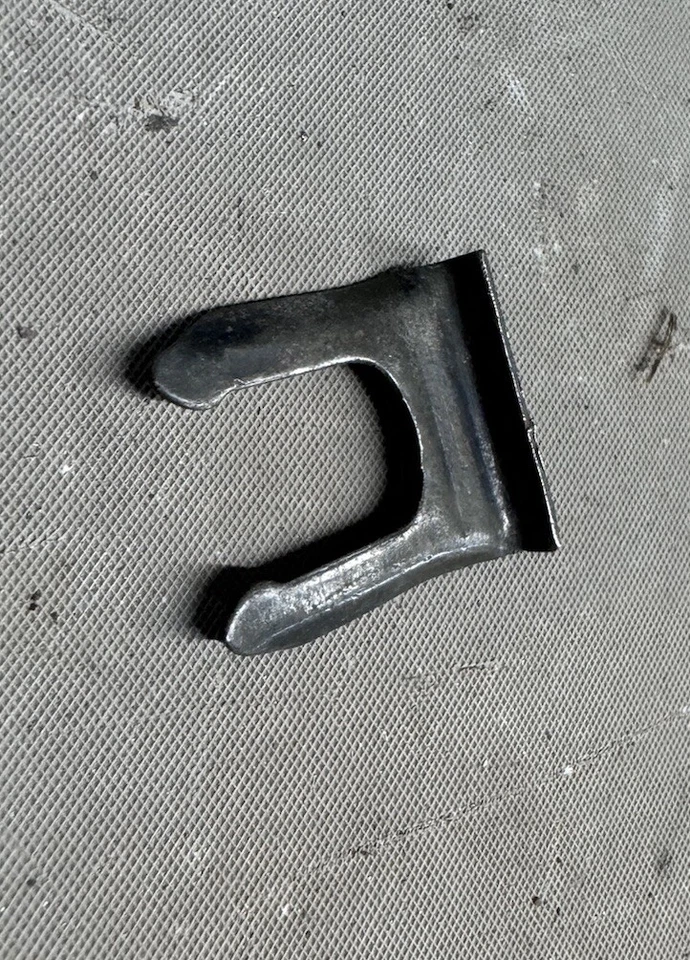 1956 - 1966 Corvette BelAir Impala El Camino 停车紧急制动电缆 U 型夹 — 第 2/4 张图片