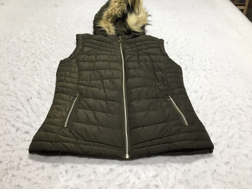 YMI Faux Fur Hooded Puffer Vest Womens M Medium Gray Lined Removeable Hood - Image 2 of 4