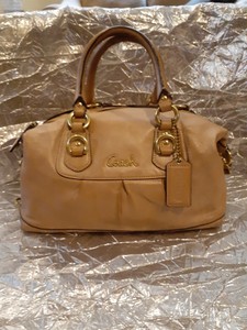 COACH SOFT LEATHER WOMEN'S TAUPE CROSS BODY /HAND BAG | eBay