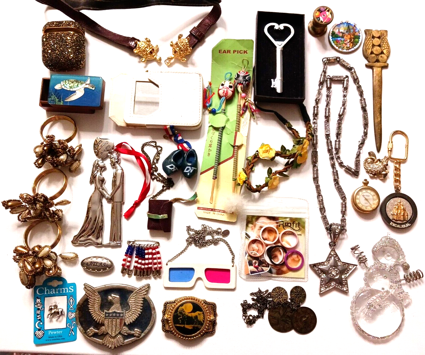 Vintage Odd Metal Items Belt Buckles Rings Keychains Stopwatch Ornaments-image