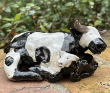 LYNN BAILEY FOLK ART POTTERY FIGURAL COW LAYING DOWN WITH CALF....SIGNED!