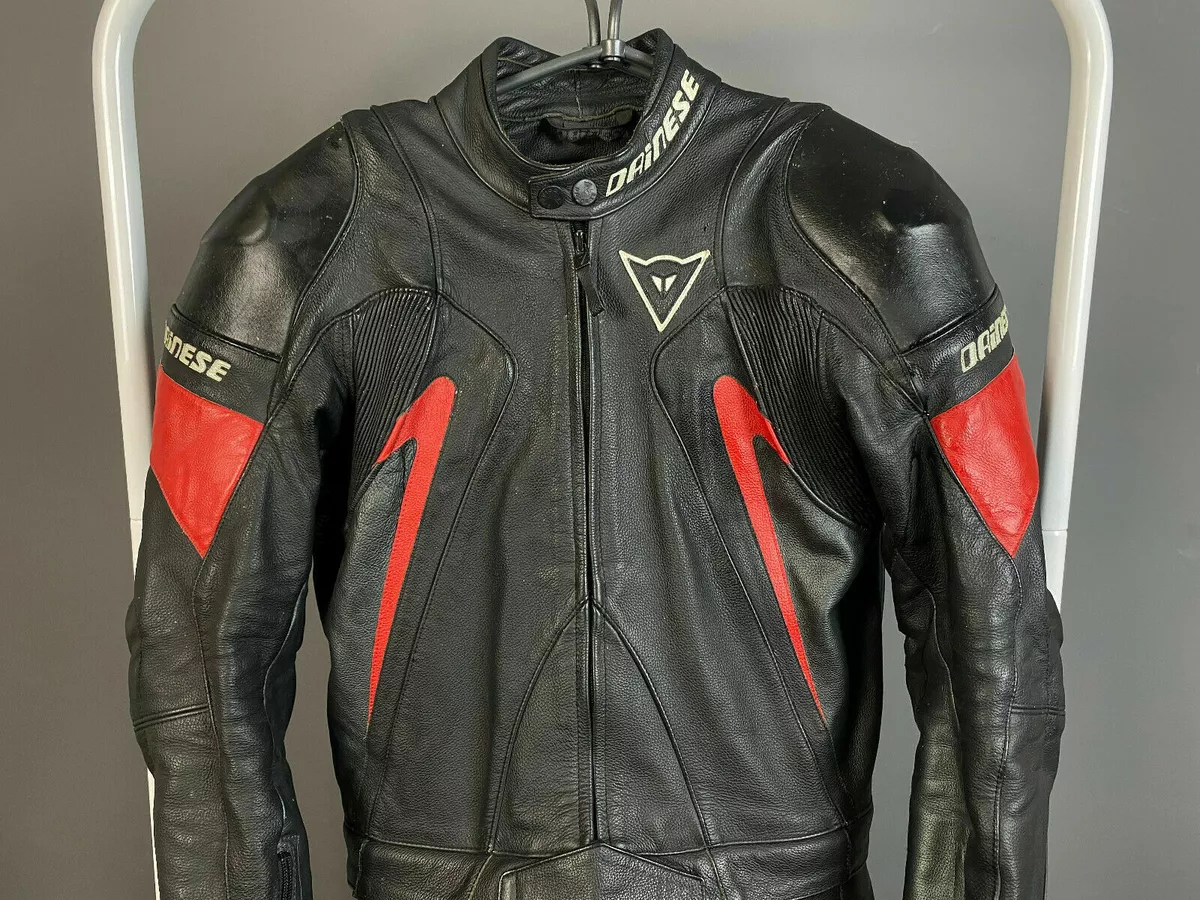 Men Dainese S type A Back Red 2 Piece Leather Motorcycle Suit Size 48