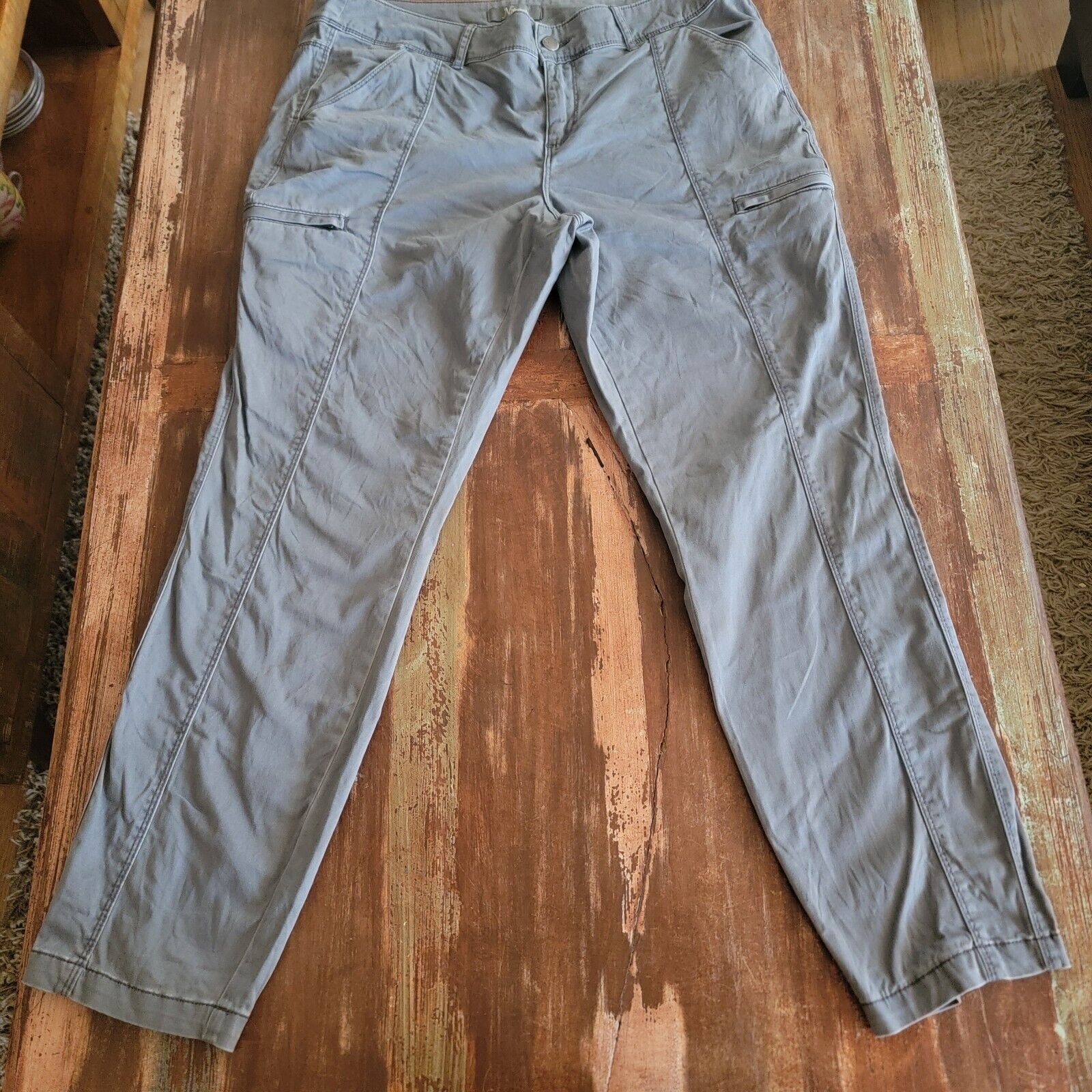 Picture 20 of 24