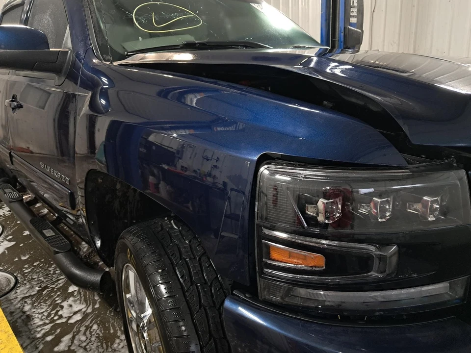 Used Rear Right Door Assembly Rear Side fits: 2012 Chevrolet Silverado 1500 pick - Image 4 of 4