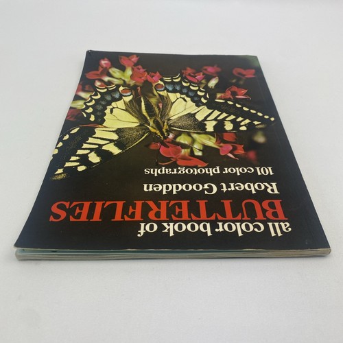 Butterfly identification softcover book All color book of Butterflies - Picture 8 of 21
