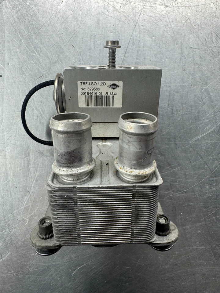 Porsche Panamera 2010-2016 enfriador de batería evaporador intercambiador de calor 97057348100 Foto 2 de 4