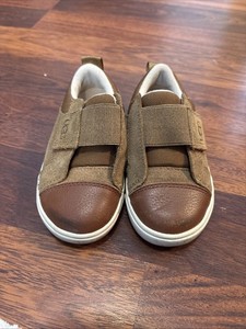 UGG Toddler Boys Slip-On Sneakers Shoes Brown Suede Leather Size 7