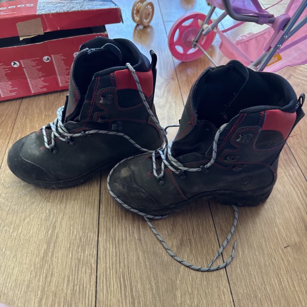 Oregon Fiordland Class Chainsaw Boots Size UK