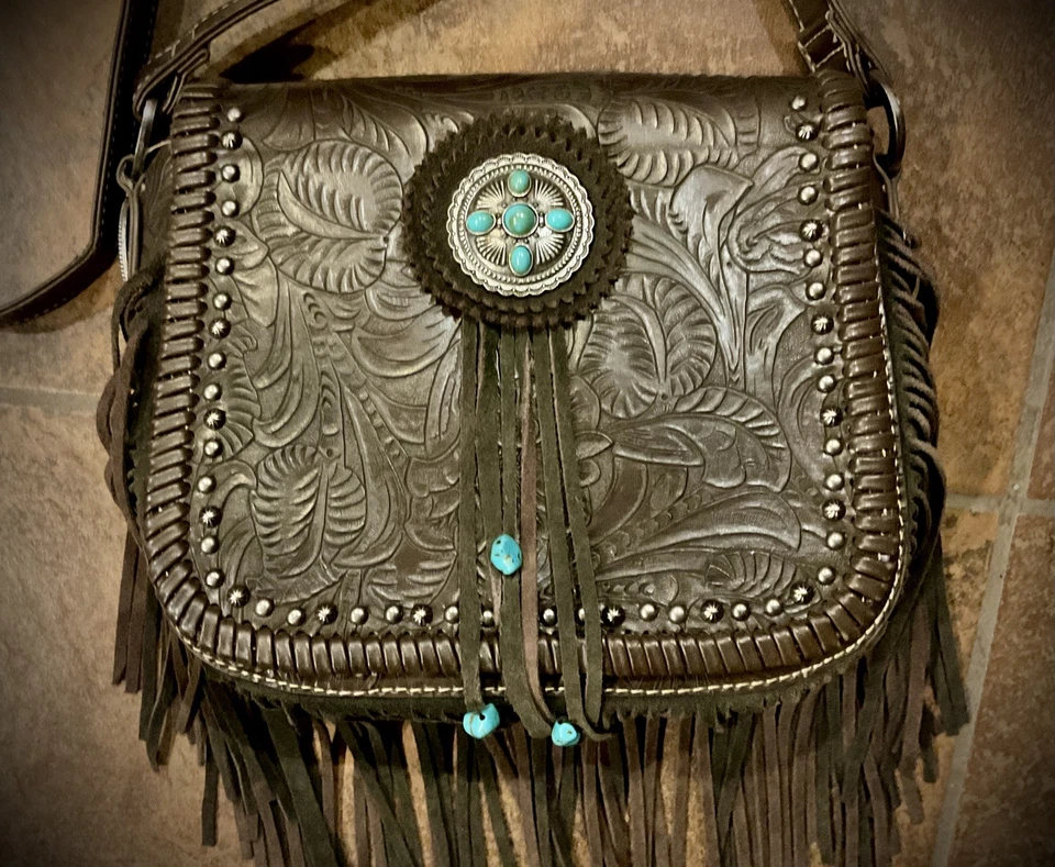 Nueva Cartera de Transporte Oculta Trinity Ranch Colección Concho Café Marrón Repujado Foto 2 de 4