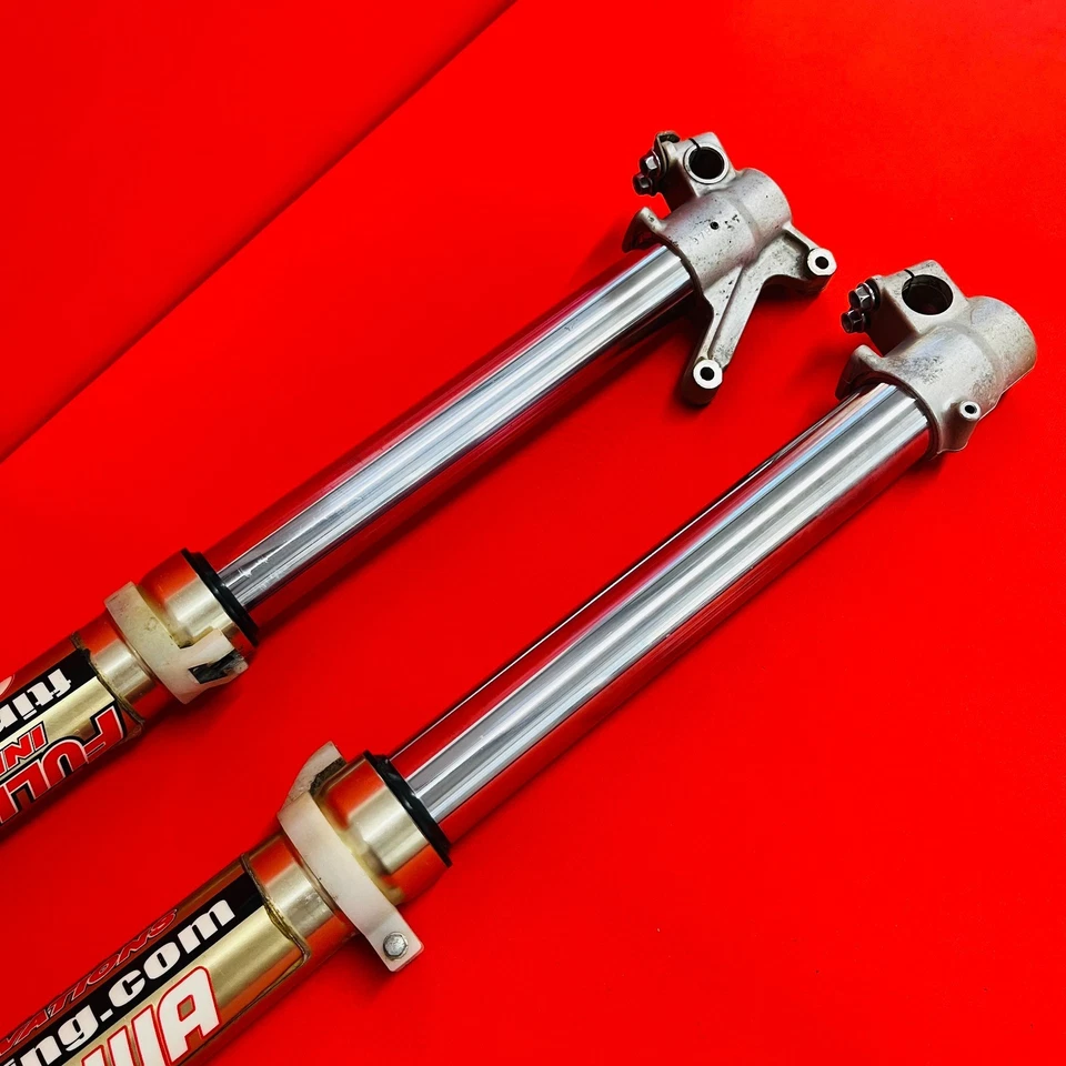 RM250 GARFOS AMORTECEDORES DIANTEIROS SUSPENSÃO ORIGINAL DO FABRICANTE SUZUKI RM 250 (1996-2000) - Imagem 4 de 4