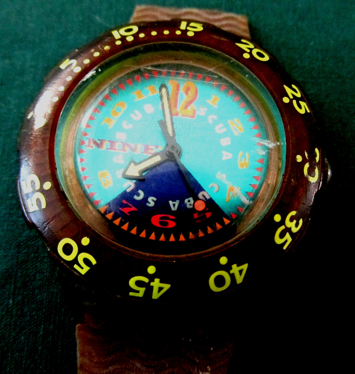 Vintage SWATCH Watch SCUBA 200 BERMUDA TRIANGLE  In Original Box with Papers